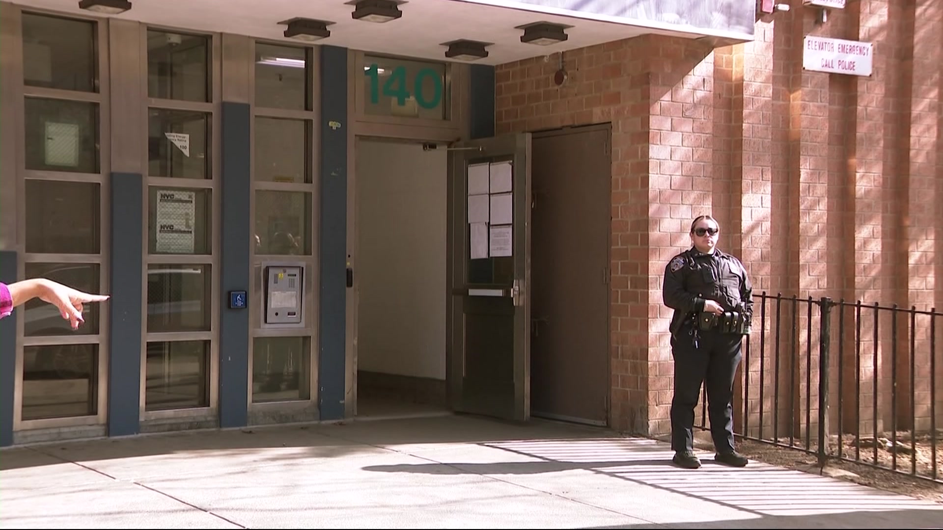 News 12 | Brooklyn | Nypd 17 Year Old Shot In Bushwick