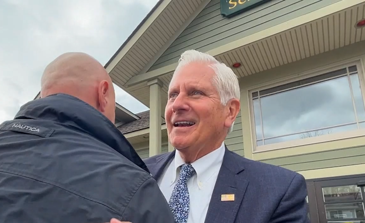 Story image: Nassau County Executive Bruce Blakeman announces his run for NY governor 