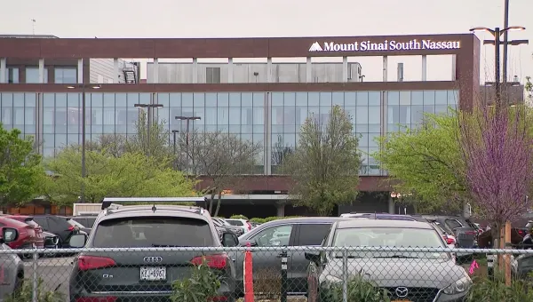 Public hearing held on Mount Sinai South Nassau Hospital's filing for additional parking