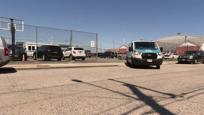 Story image: Meals on Wheels shows off its new vans