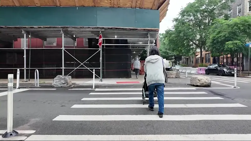 Story image: ‘Kids Over Cars.’ Greenpoint parents push for safer street plan outside PS 110