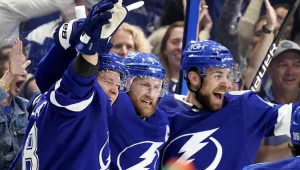 Stamkos scores twice, Tampa eliminates Rangers with 2-1 win in Game 6