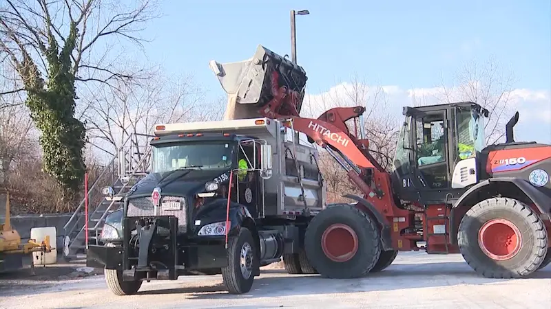 Story image: Storm preparations ramp up across Long Island