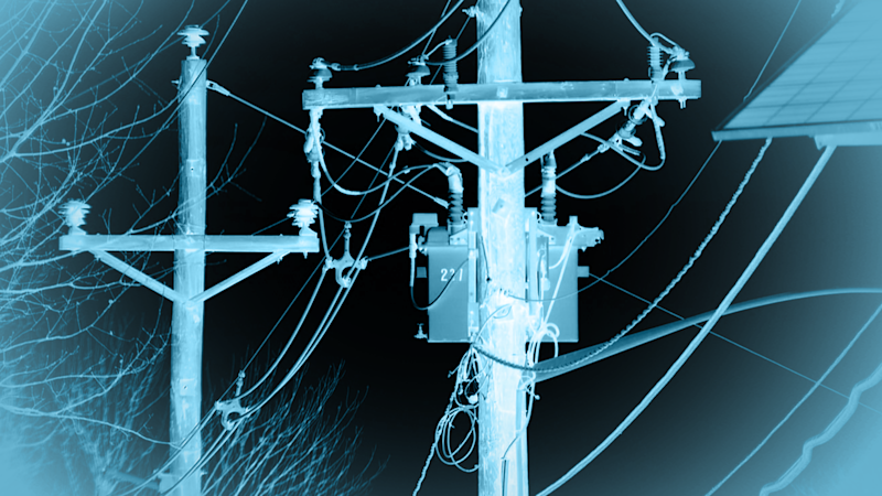 Story image: Gusty winds cause thousands of power outages across Hudson Valley