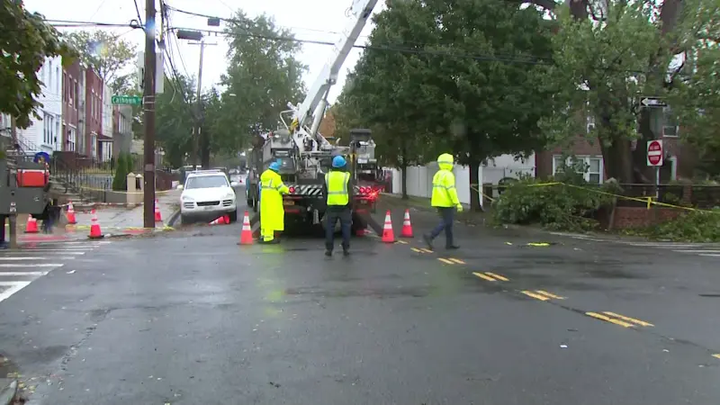 Story image: Nor’easter: Tracking downed power lines in Throgs Neck