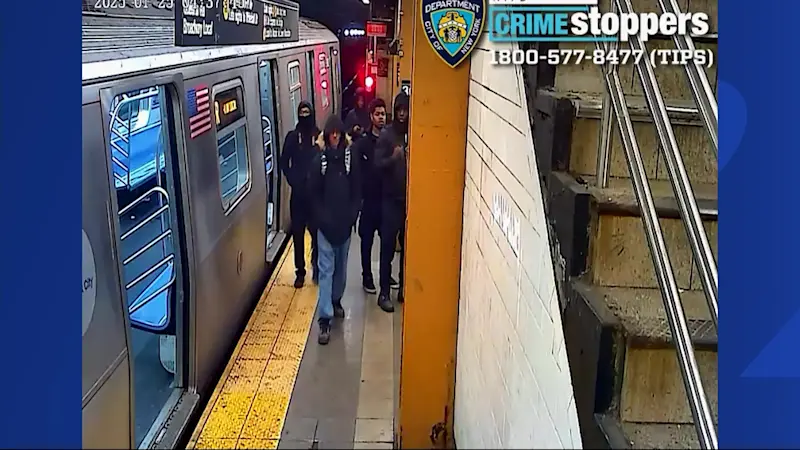 Story image: R train stolen, taken for joyride. 6 people sought, police say