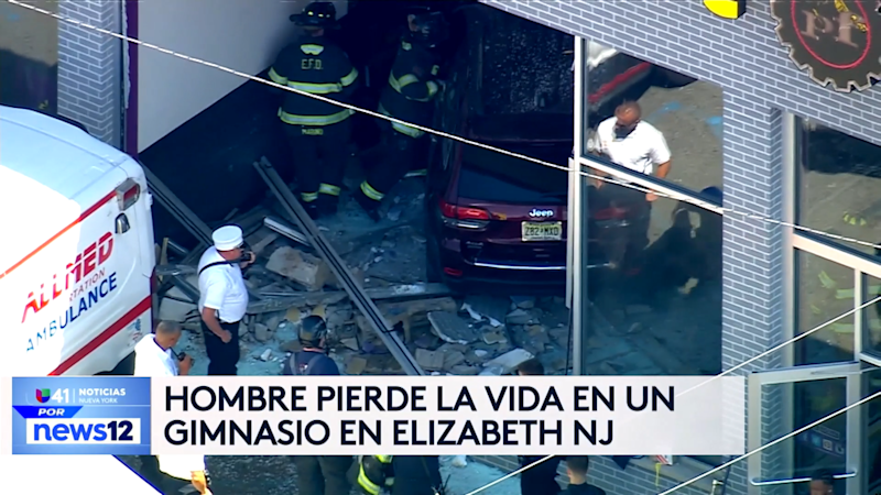 Story image: Univision 41 News Brief: Una conductora estrella su carro contra el gimnasio in NJ