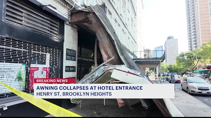 Story image: Large awning collapses onto sidewalk in Brooklyn Heights
