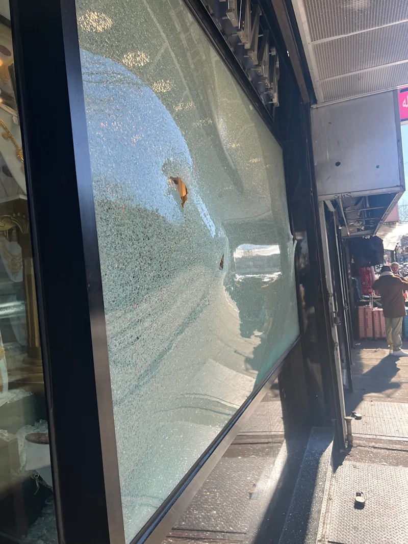 BayRidgeAttemptedStoreTheft002.jpeg