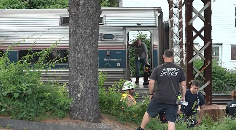Story image: Downed power line disrupts Amtrak, Metro-North train service in Fairfield