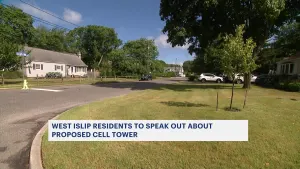 Community meeting held in West Islip amid residents' concern over proposed cell tower