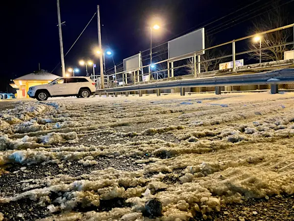 Story image: Long Islanders dealing with second straight day of bitterly cold temperatures