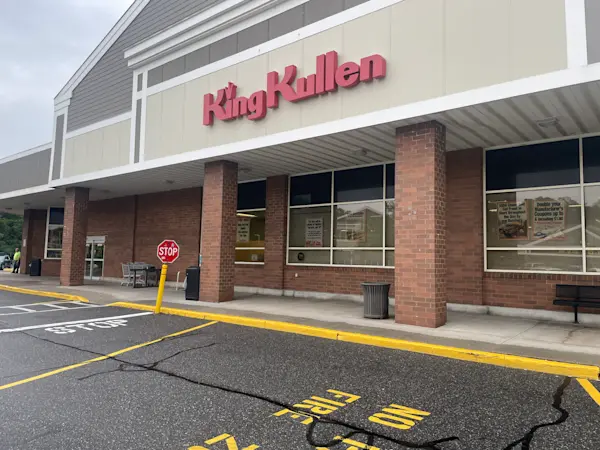 Story image: Middle Island King Kullen closes after 34 years