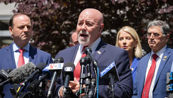 Former NYPD Commissioner Bernard Kerik dies at age 69