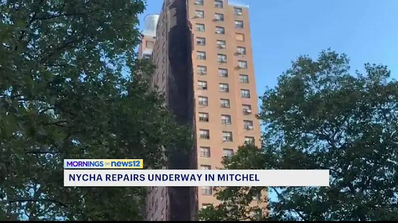 Story image: Repairs underway at partially collapsed Mott Haven building; residents unsure when they will receive aid