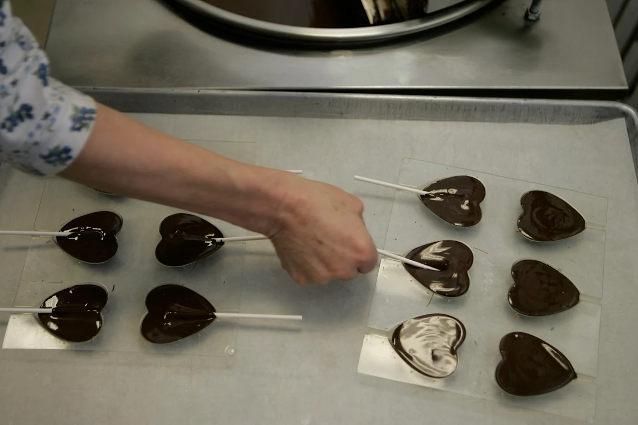 Valentine's Day Treats and Deals