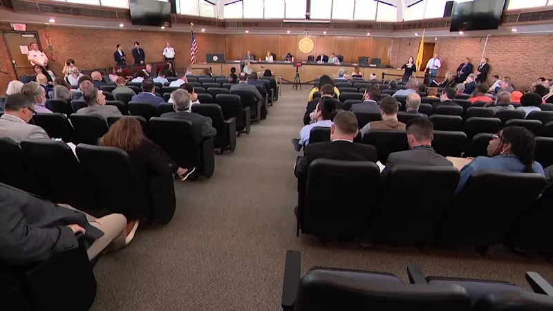 Story image: Court ruling: Town of Hempstead violated open meetings law