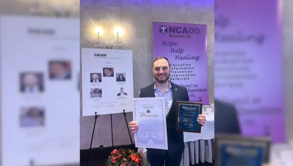 Westchester's NCADD honors News 12's Jonathan Gordon with 'humanitarian award'