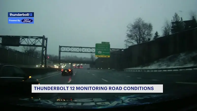 Story image: Thunderbolt 12: Rain showers make for wet morning commute