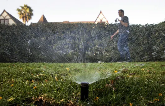 20 handy tips to conserve water and save money this summer
