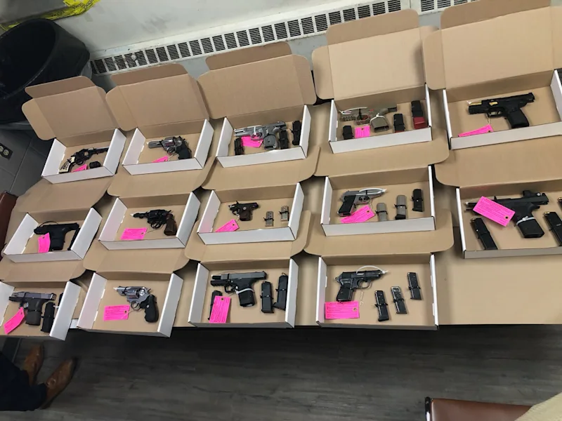 Illegal handguns.jpg