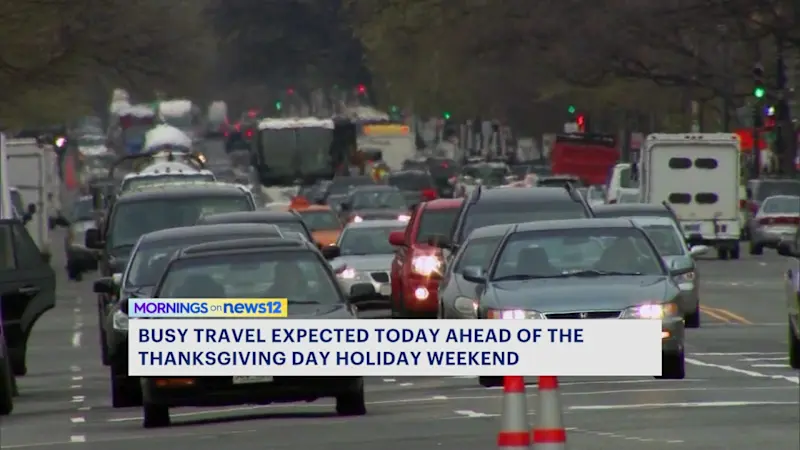 Story image: Thunderbolt 12: Rain slows Thanksgiving travel