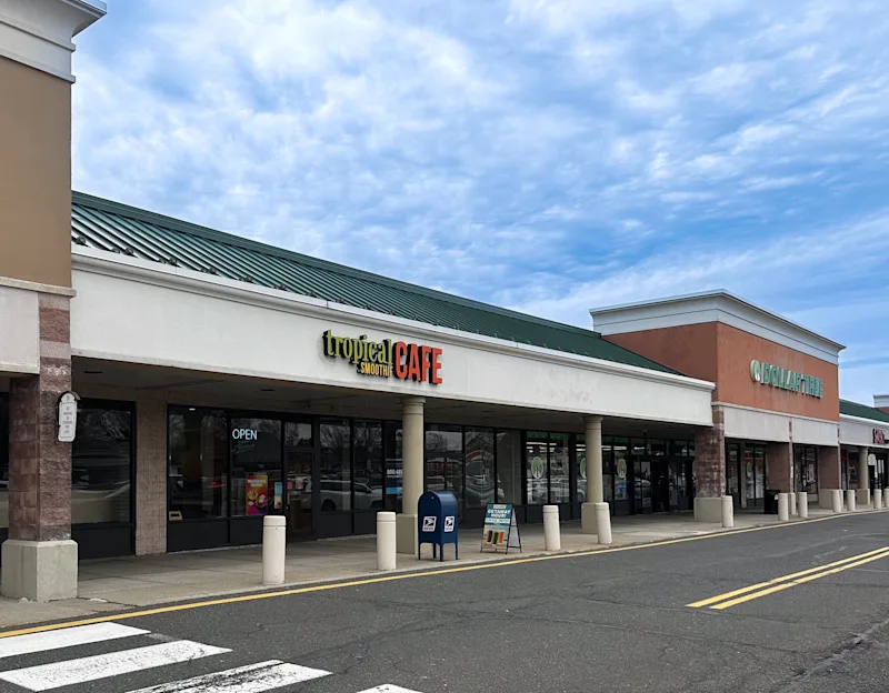 Tropical Smoothie_Brunswick Shopping Center.jpg