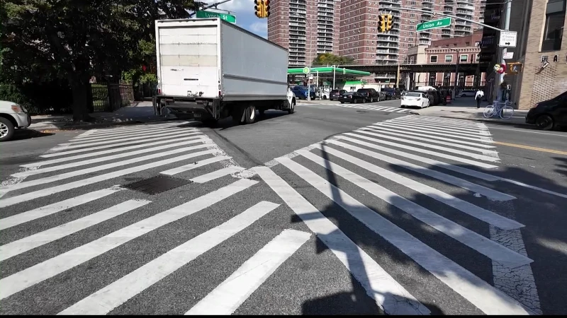 Story image: Dangerous incidents at Union Avenue intersections in East Williamsburg prompts residents to demand safer streets