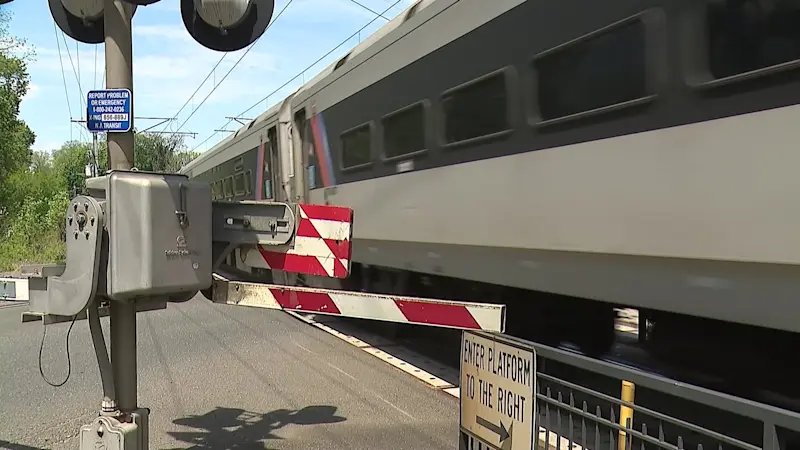 Story image: Potential NJ Transit engineer strike 2 weeks away