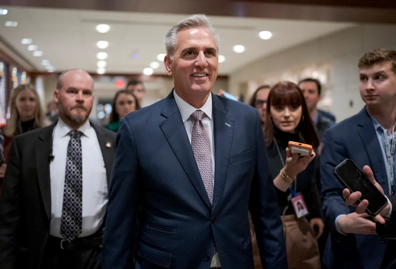 KEVIN MCCARTHY GRAPHIC 11-15
