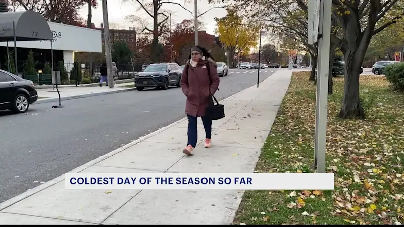Story image: Bronxites bundle up to brave biting winds, freezing temps 