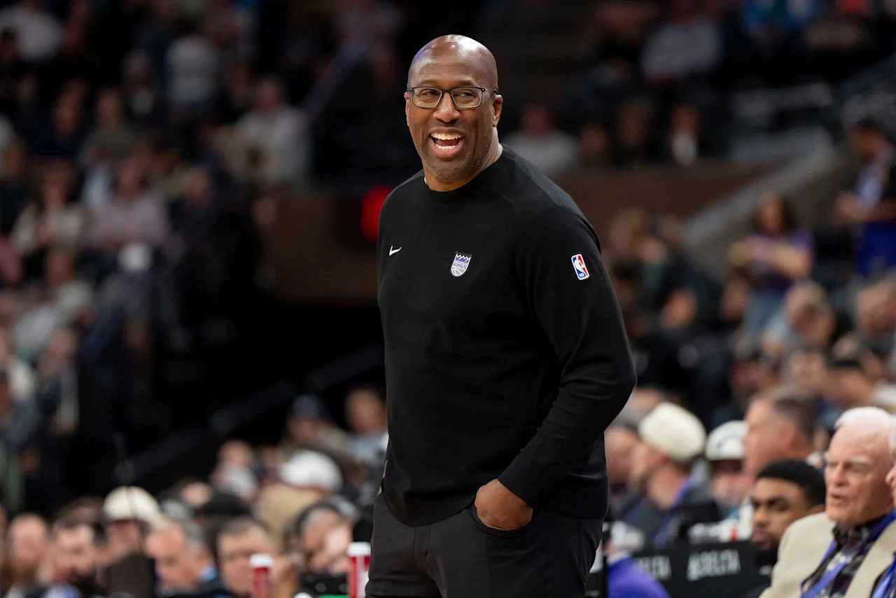 MIKE BROWN KNICKS