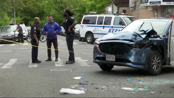 NYPD: Driver wanted for hitting 2 women, killing 1 in Bushwick