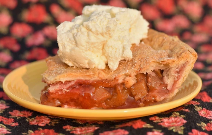 noble-pies-celebrates-national-pie-day-with-grand-opening-in-beacon