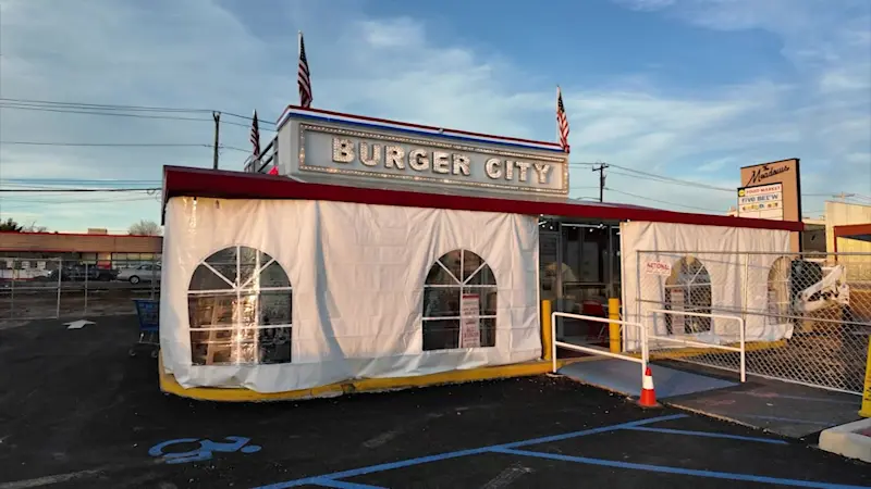 Story image: East Meadow's Burger City gets new neighbor, as Shake Shack plans drive-thru location, per sources
