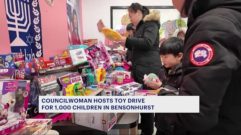 Story image: Bensonhurst families line up for ‘1,000 toys for 1,000 kids’ event