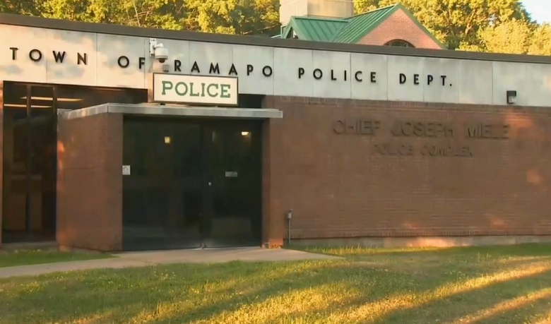 News 12 | Long Island | Police Woman Arrested After Man Stabbed In Hillburn