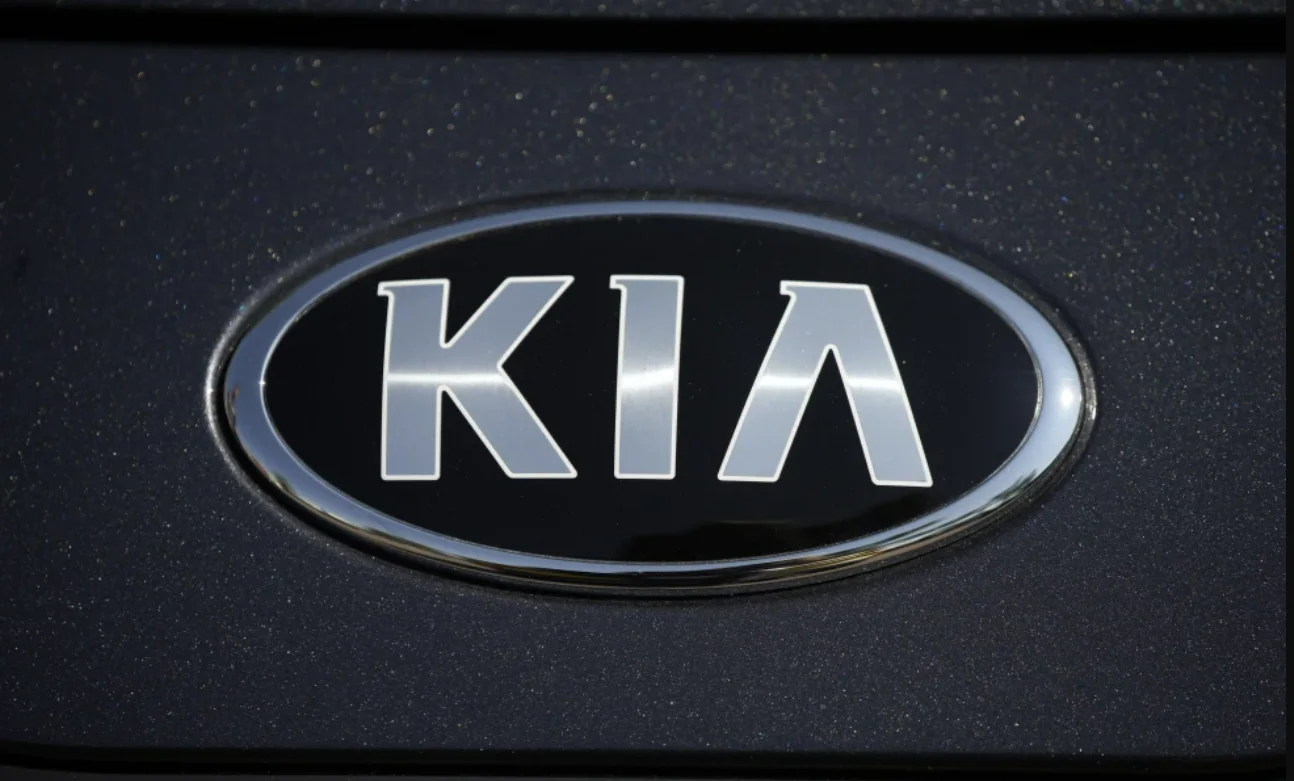 Kia recalls over 427,000 Telluride SUVs because they might roll away while parked - Vimarsana News