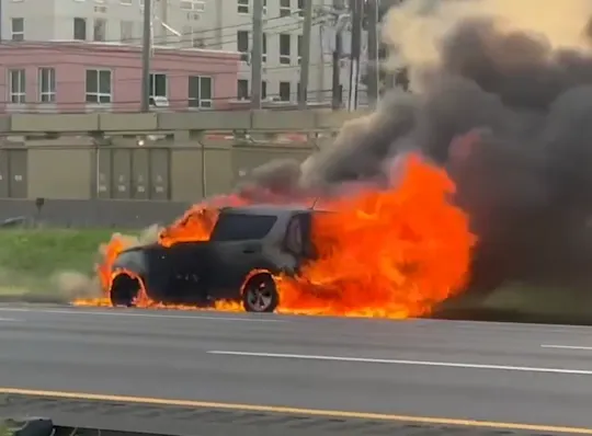 CARTERET CAR FIRE RAW TN