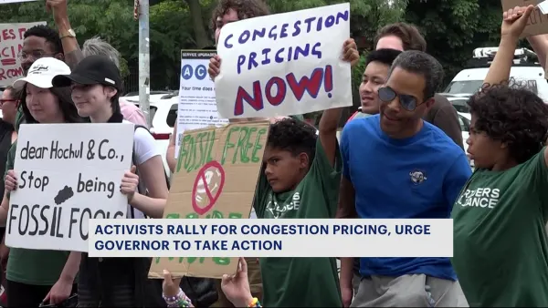 Climate activists hold congestion pricing rally, urge Gov. Hochul to take action