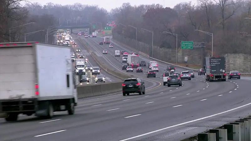 Story image: Drivers head out early to beat traffic ahead of Thanksgiving holiday