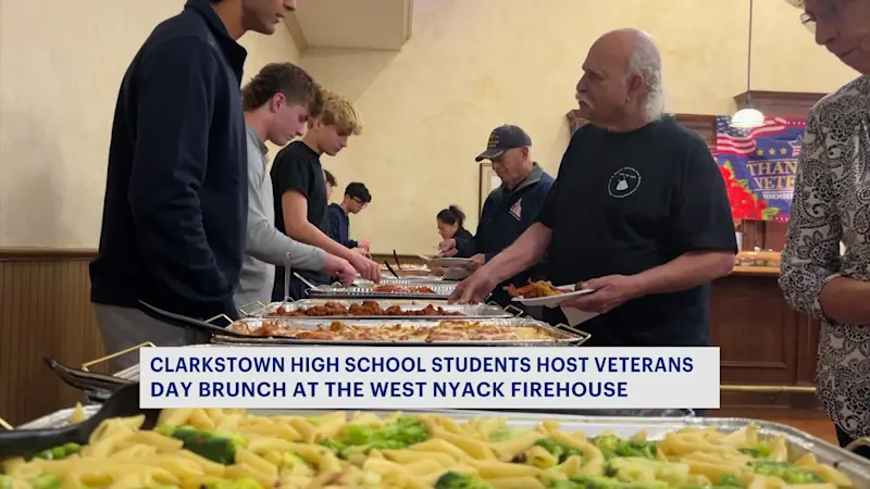 Story image: Rockland students recognize veterans at Stars and Stripes Club event