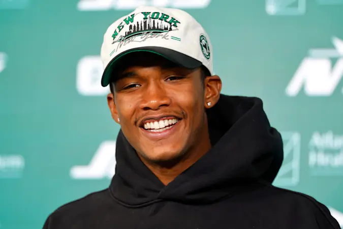 Story image: Jets and receiver Garrett Wilson agree on a 4-year, $130M contract extension, AP source says