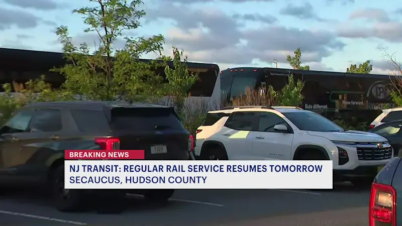 Story image: Commuters use NJ Transit's contingency plan at Secaucus Junction Park and Ride
