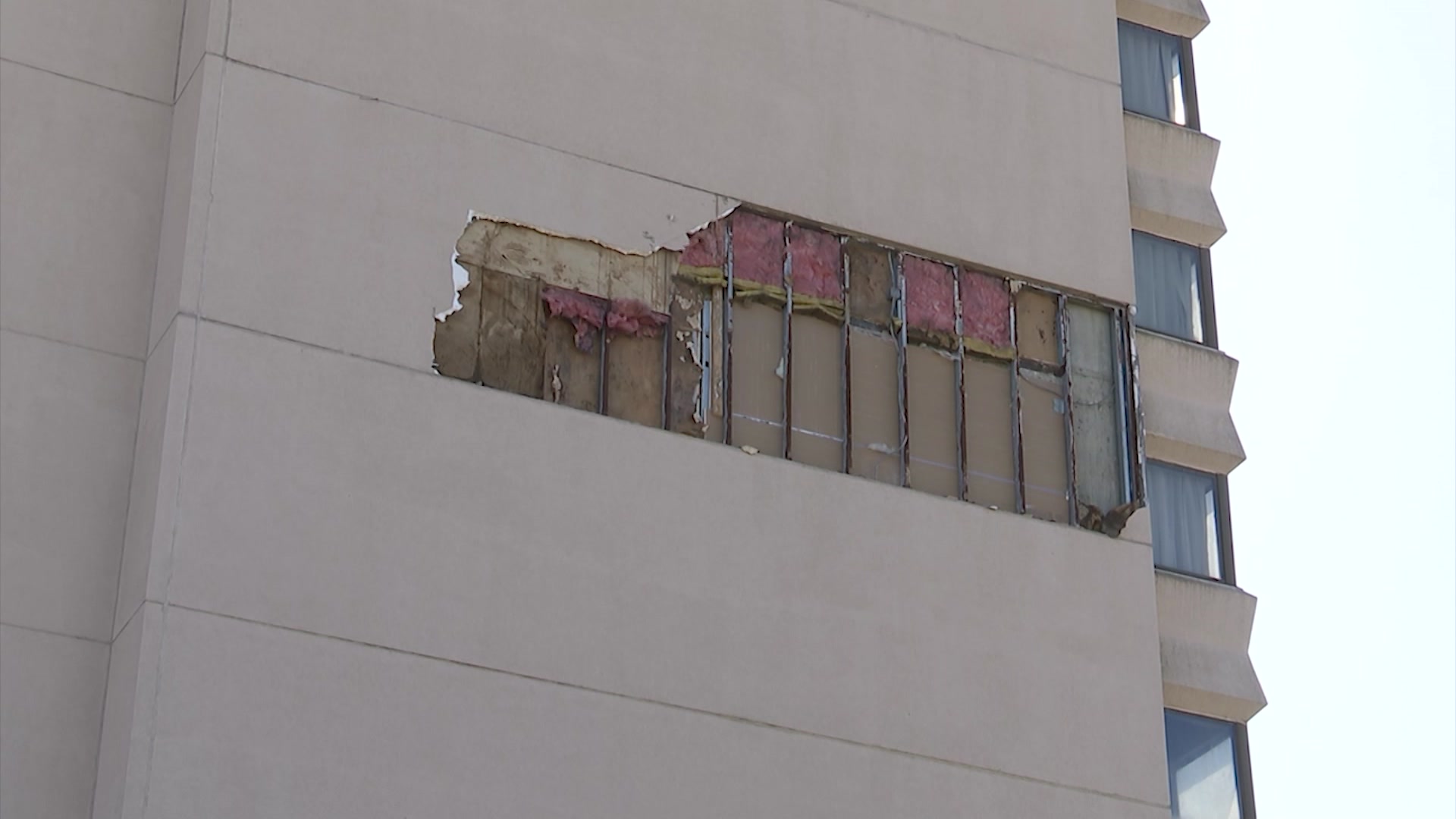 News 12 | Westchester | Caught On Camera Wind Damages Hotel Sends ...