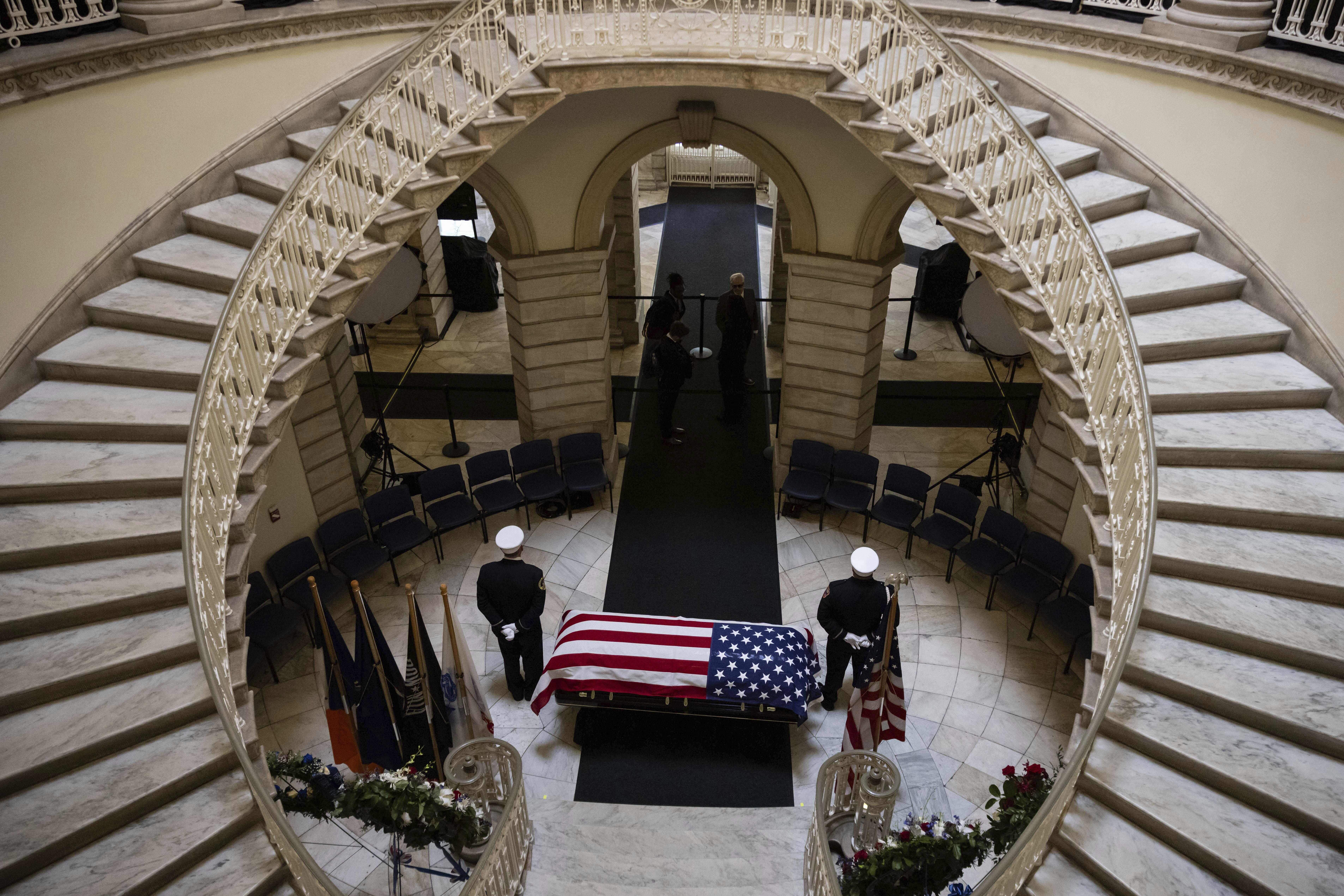 Rangel lies in state