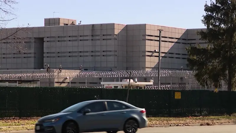 Story image: Sources: ICE detainee dies at Nassau County jail; investigation underway