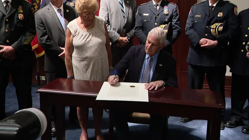 Story image: Nassau County Executive Blakeman signs executive order allowing law enforcement to wear masks in public for safety reasons