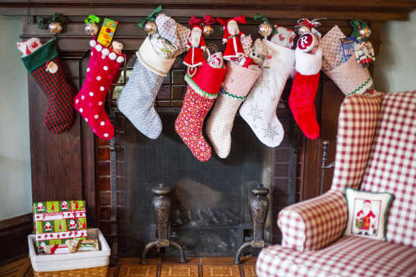 Stretching Your Dollar: Budgeting for Stocking Stuffers