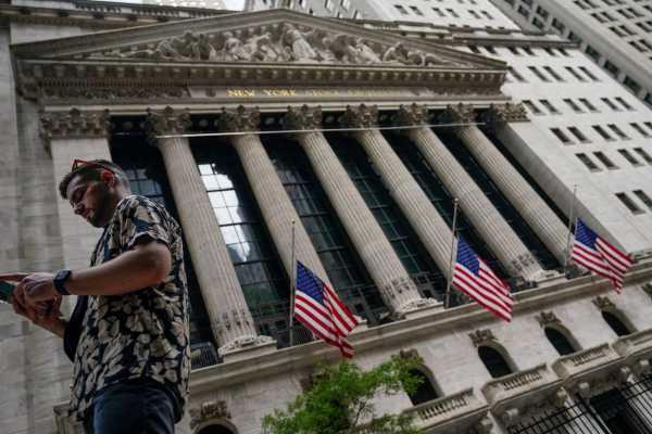 Stock Market Today: Wall Street Pushes Higher as Earnings Season Ramps Up